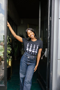 4 Guitars Tee [Black]